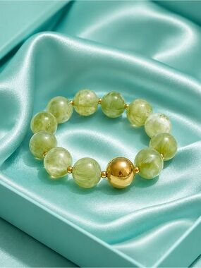 Pistachio Glow Beaded Bracelet